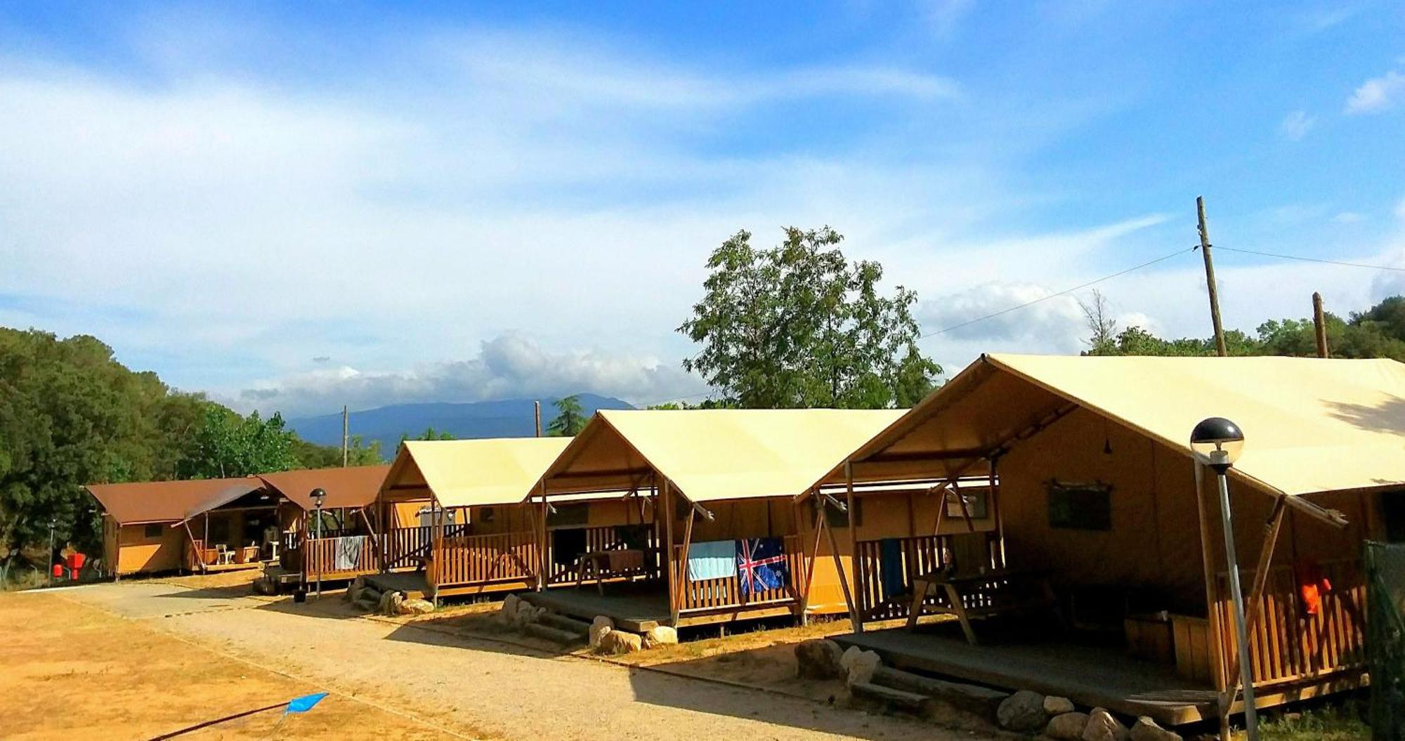 Camping Parc Gualba Гуальба-де-Дальт Экстерьер фото