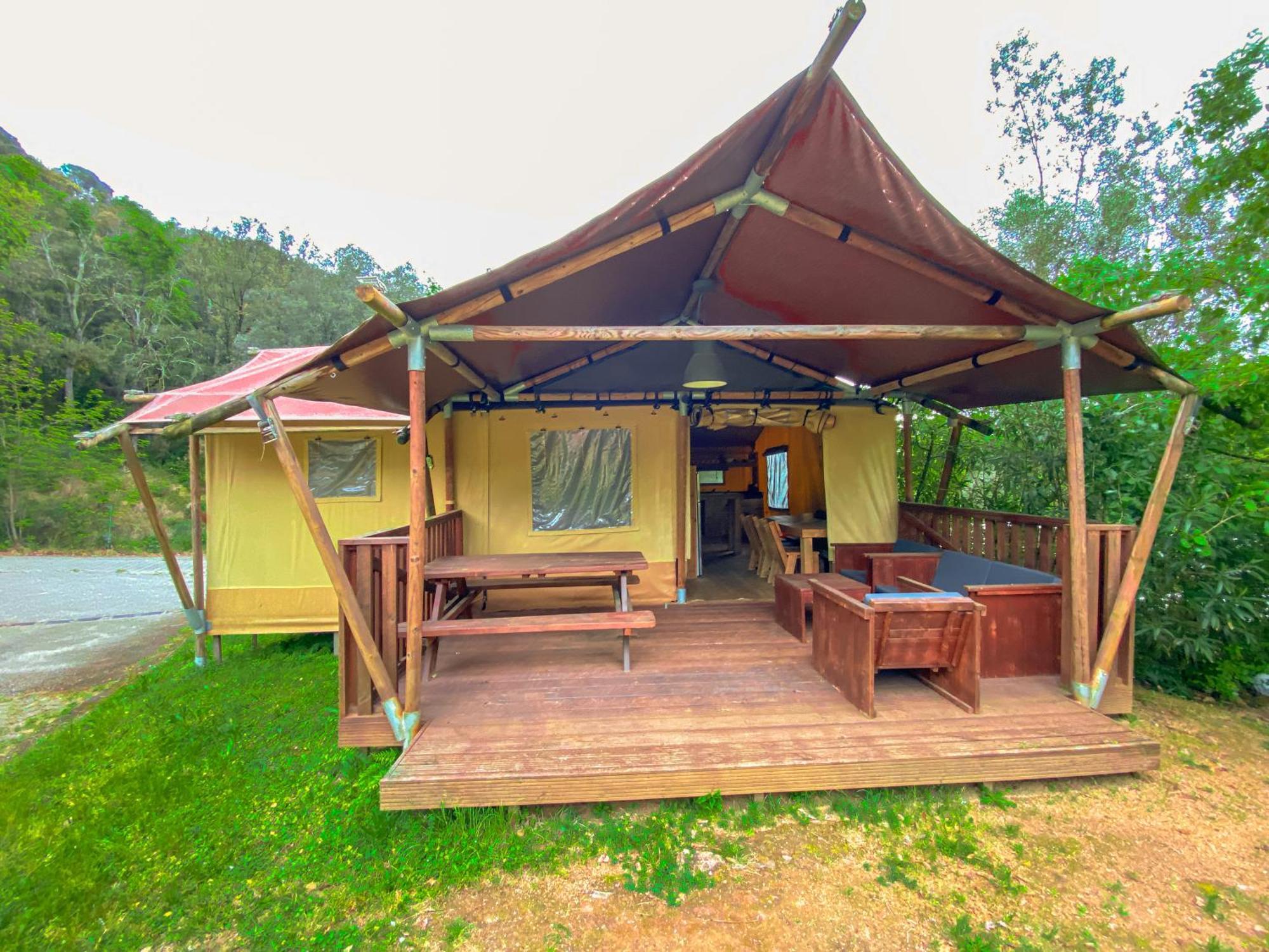 Camping Parc Gualba Гуальба-де-Дальт Экстерьер фото