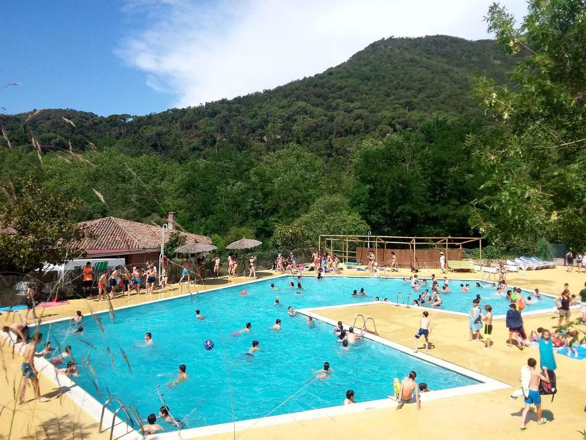 Camping Parc Gualba Гуальба-де-Дальт Экстерьер фото